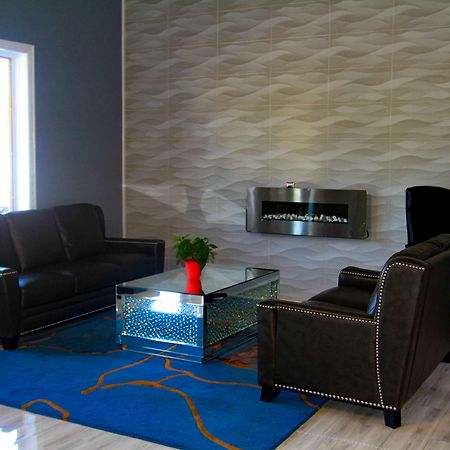 Super 8 By Wyndham Lenexa Overland Park Area/Mall Area מראה חיצוני תמונה