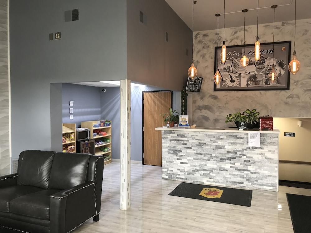 Super 8 By Wyndham Lenexa Overland Park Area/Mall Area מראה חיצוני תמונה