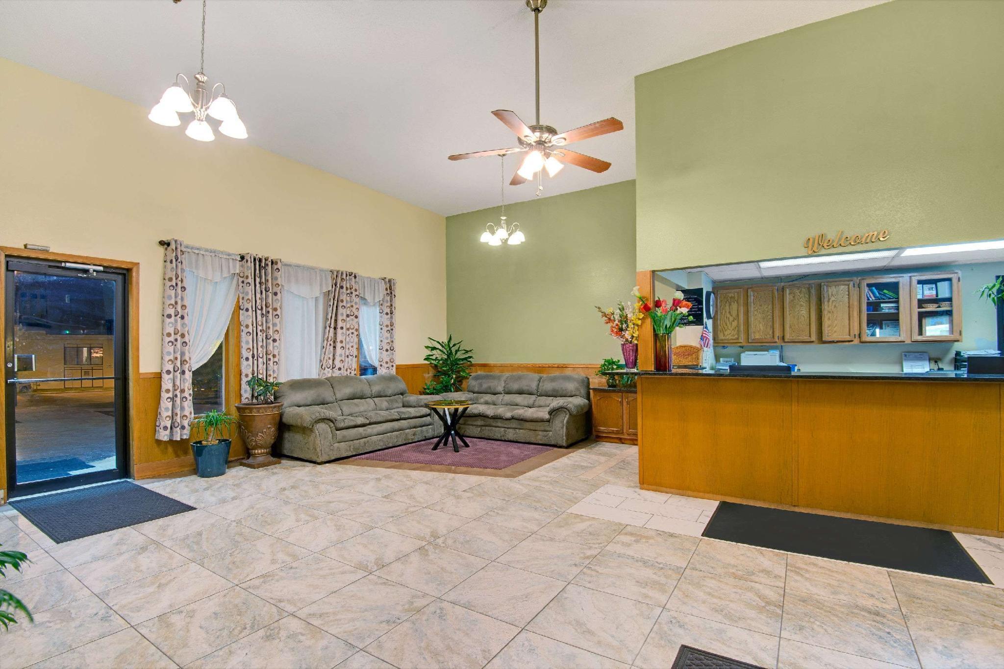 Super 8 By Wyndham Lenexa Overland Park Area/Mall Area מראה חיצוני תמונה