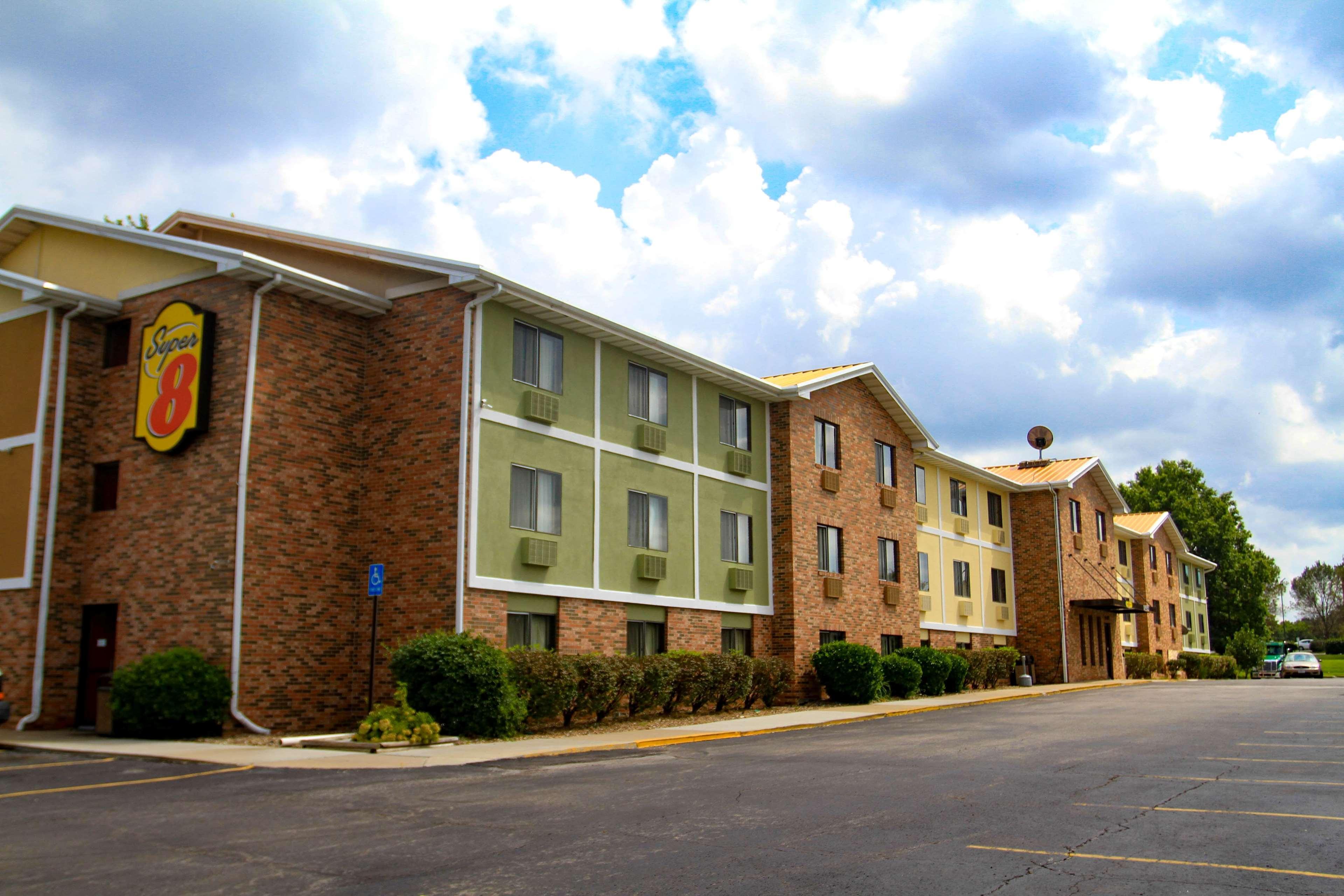 Super 8 By Wyndham Lenexa Overland Park Area/Mall Area מראה חיצוני תמונה